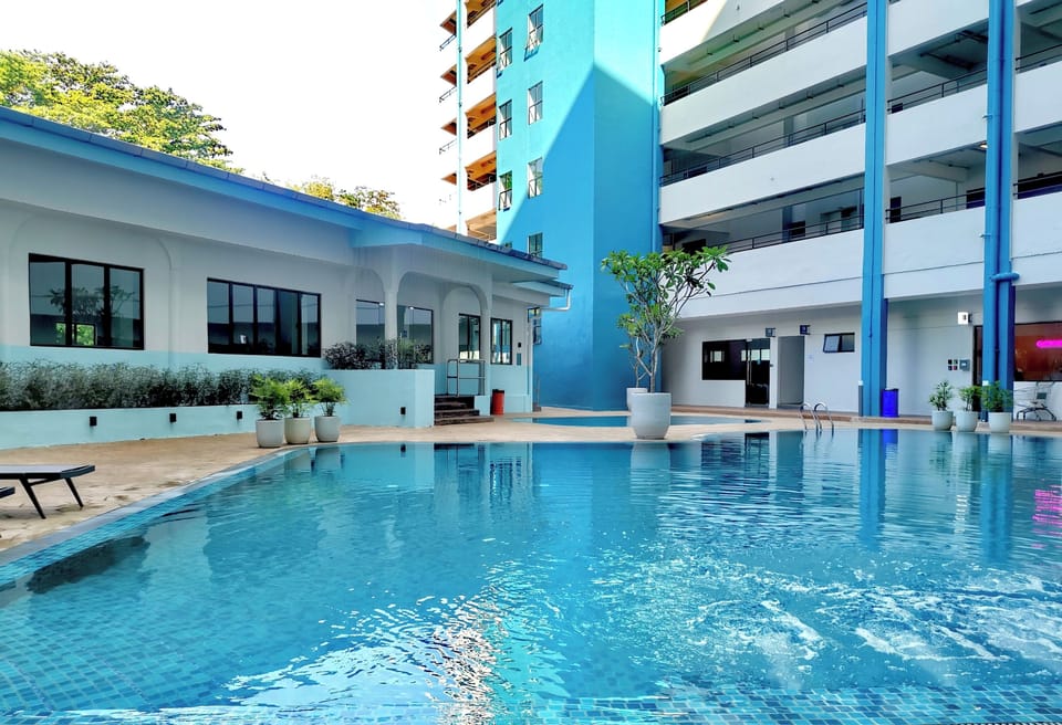 Apartment, 1 Bedroom, Balcony, Ocean View | Pool | Outdoor pool