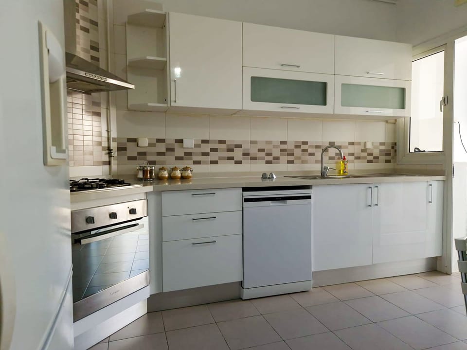 Apartment, 2 Bedrooms, Accessible, Smoking | Interior