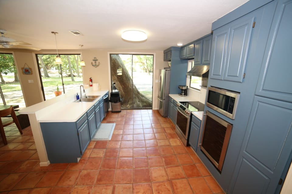 Lovely spacious kitchen for meals at home