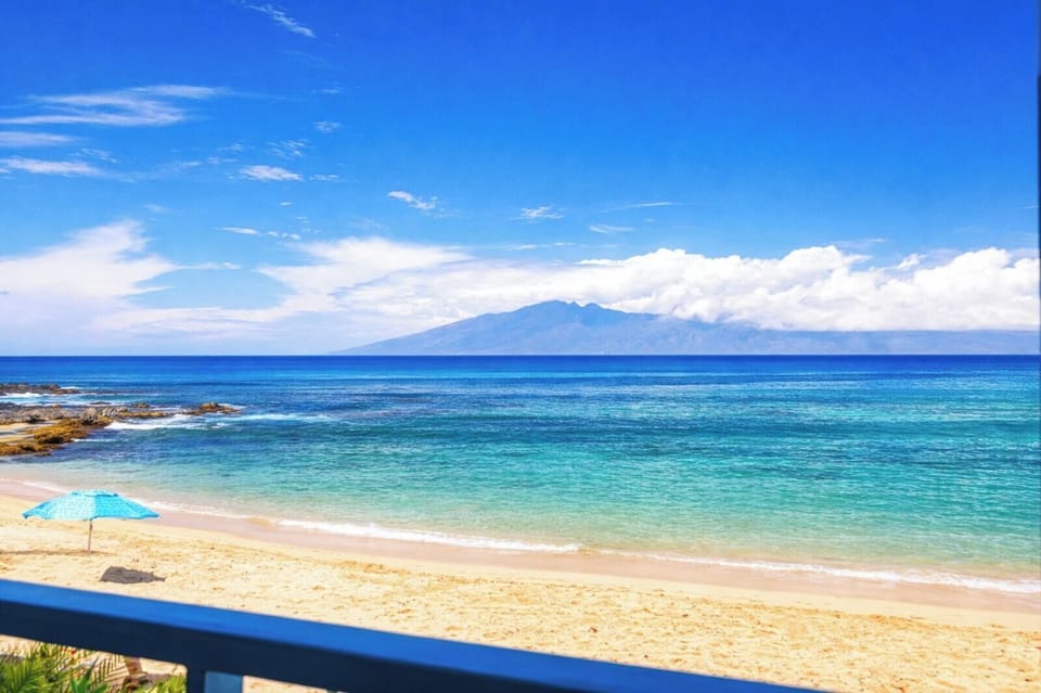 The ultimate Maui backdrop—nothing between you and the ocean.