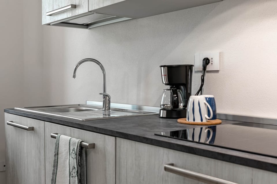 Kitchen (2)
