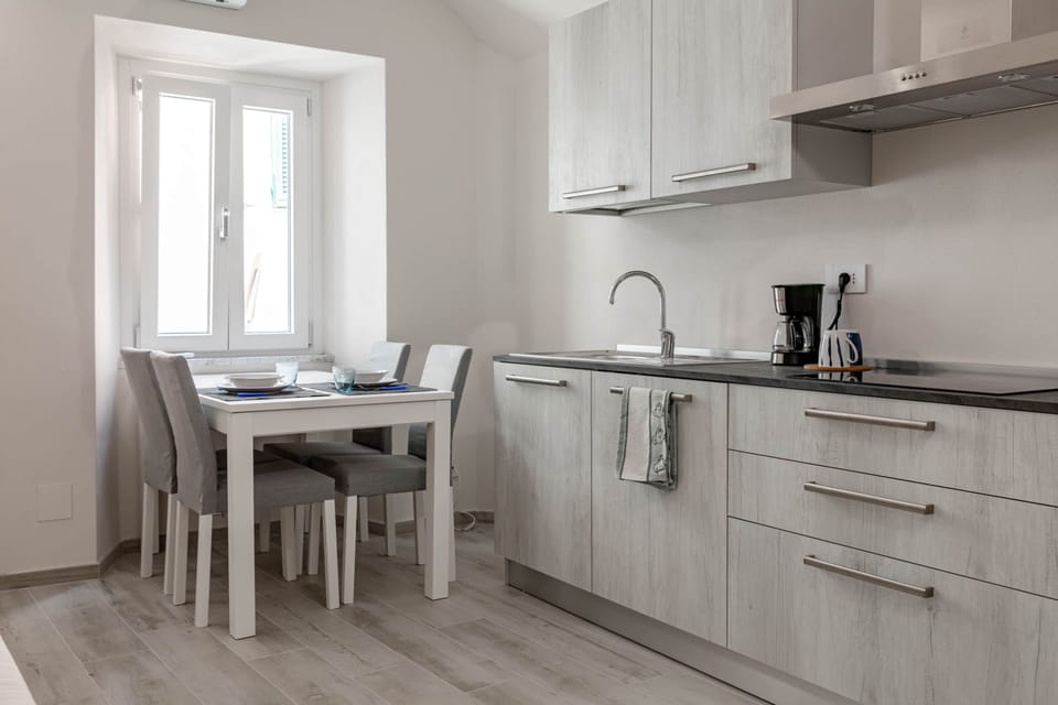 Kitchen (3)