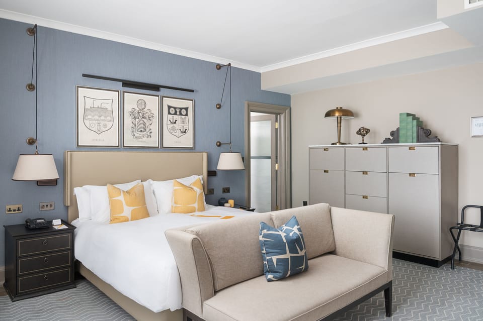 Standard Loft, 1 Queen Bed, Non Smoking | Premium bedding, in-room safe, individually decorated