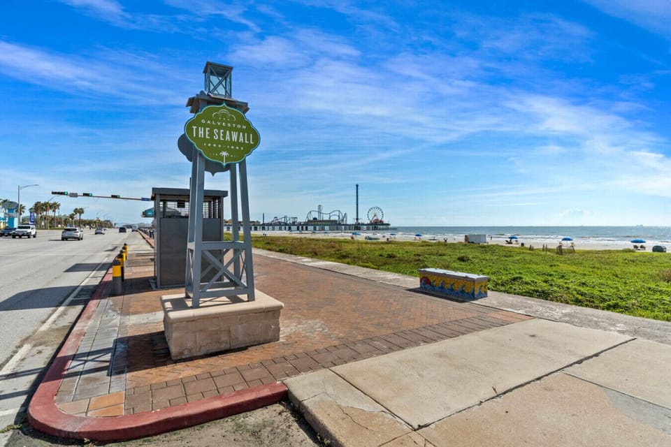 At more than 10 miles long and 17 feet high, Galveston`s seawall is the longest continuous sidewalk in the country