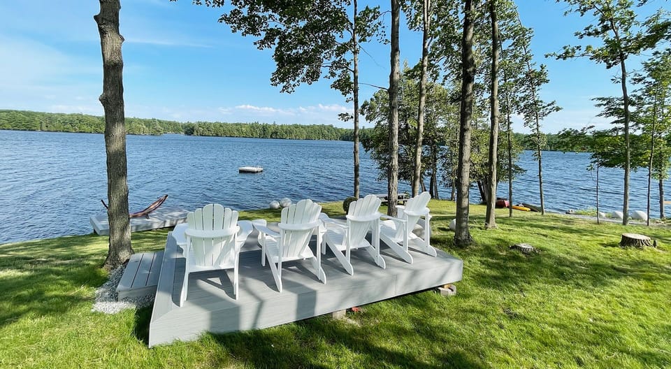 Rideau Lakes Vacation Cottage Rental Lakeside