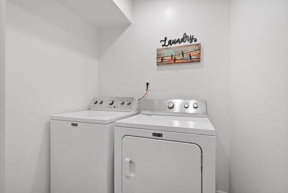 Washer & Dryer (Downstairs)