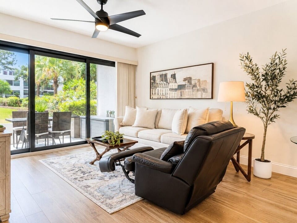 Your comfy spot to unwind after a Naples day