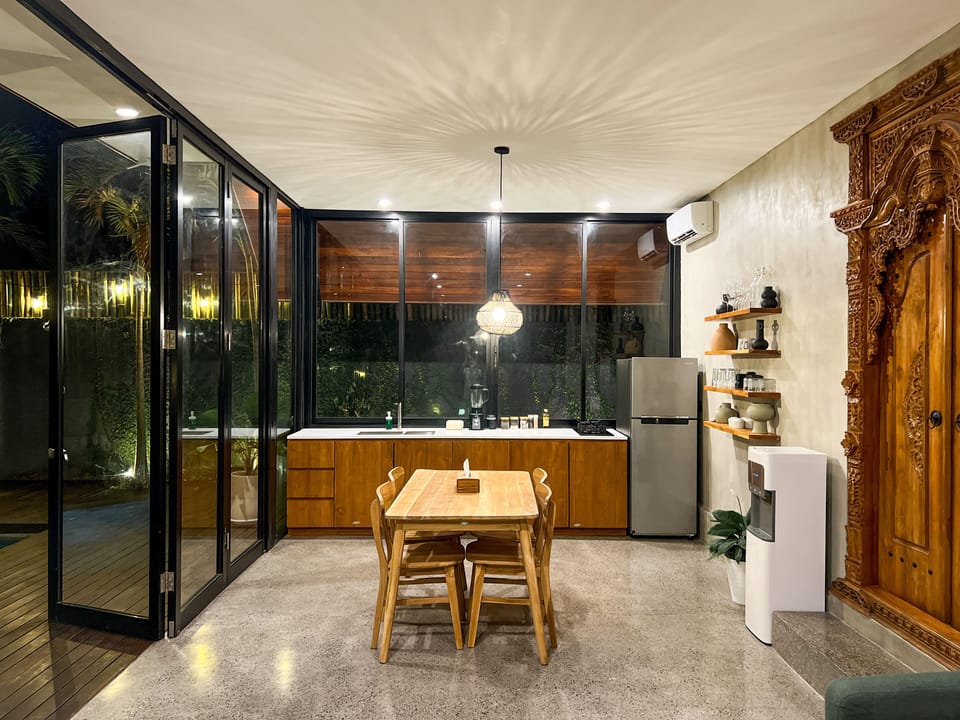 Villa, 2 Bedrooms | In-room dining