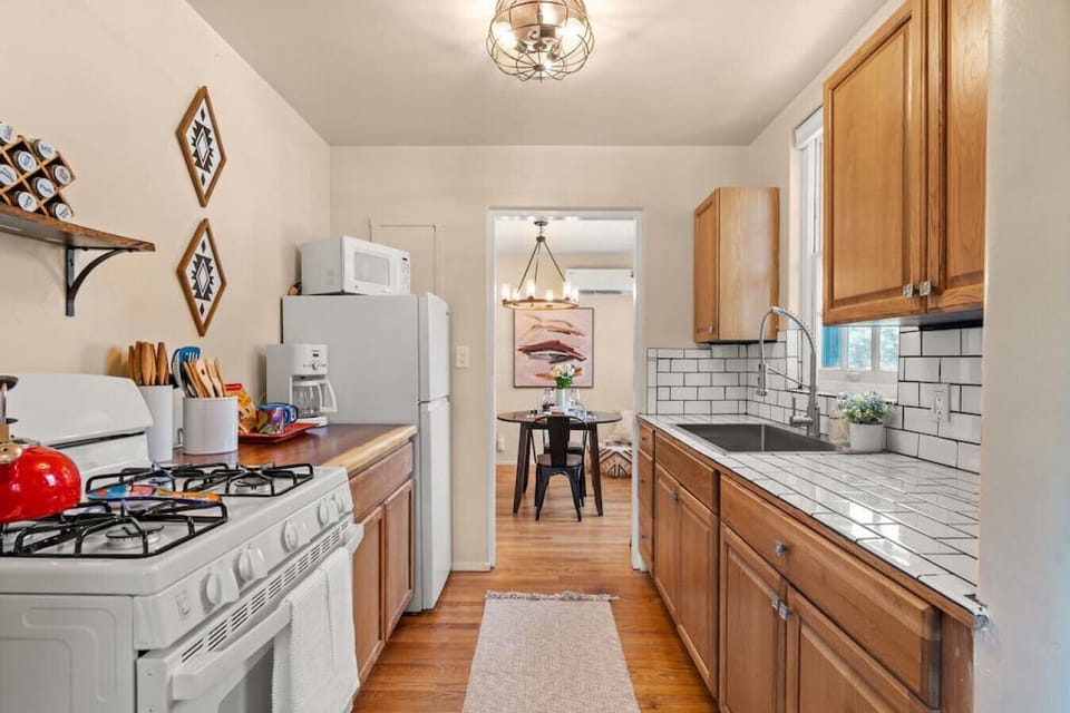 Whip up your favorite meals in the fully-equipped kitchen.