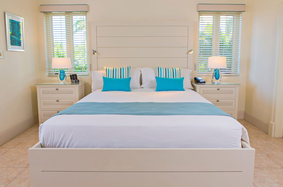 Cove Suite | Premium bedding, down comforters, minibar (free items), in-room safe