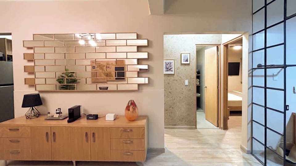 Rooms Entrance