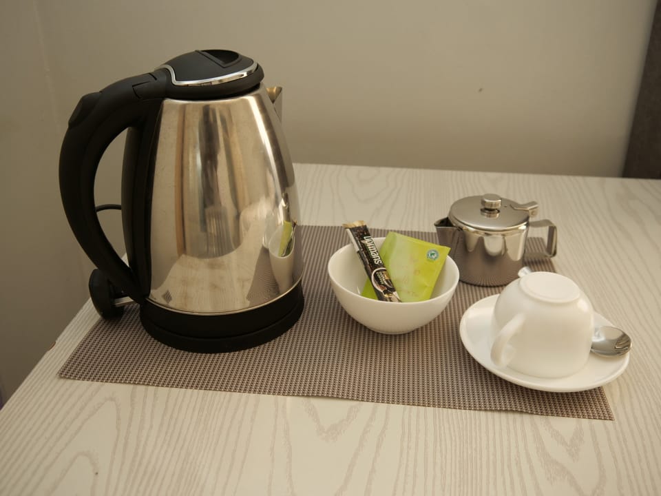 Classic Double Room | In-room dining