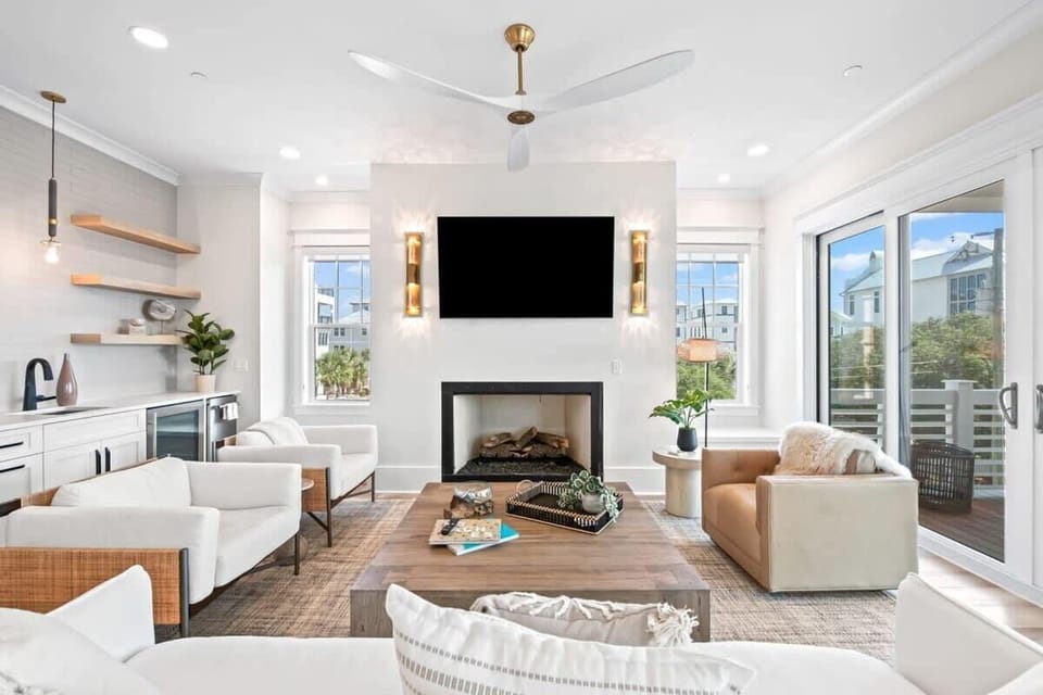 Second Floor Great Room