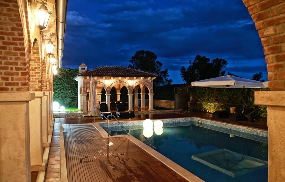 pool
