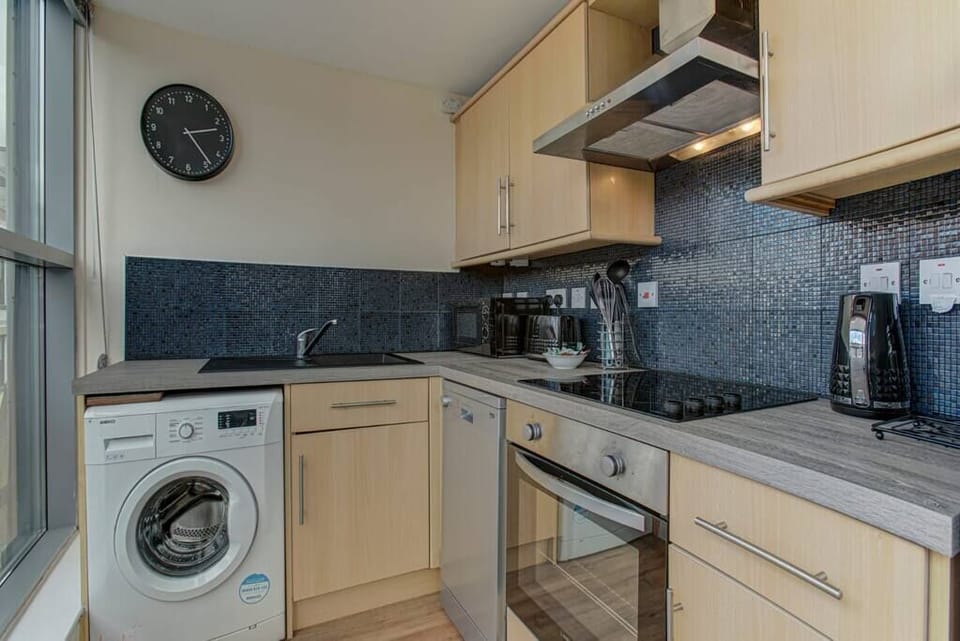 Fully equipped kitchen with complimentary oil, salt & pepper to make cooking even easier.