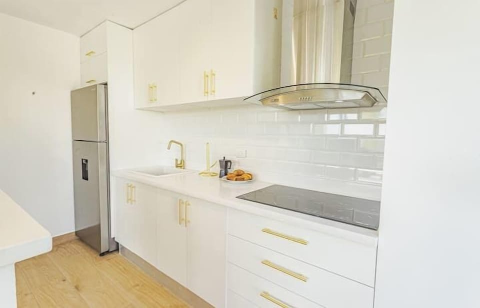 Kitchen/Bahia De Arena (1)
