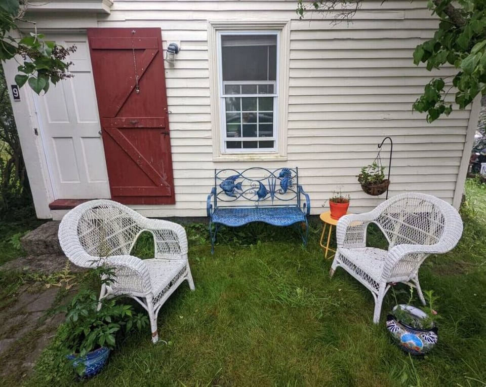Outdoor Sitting Area