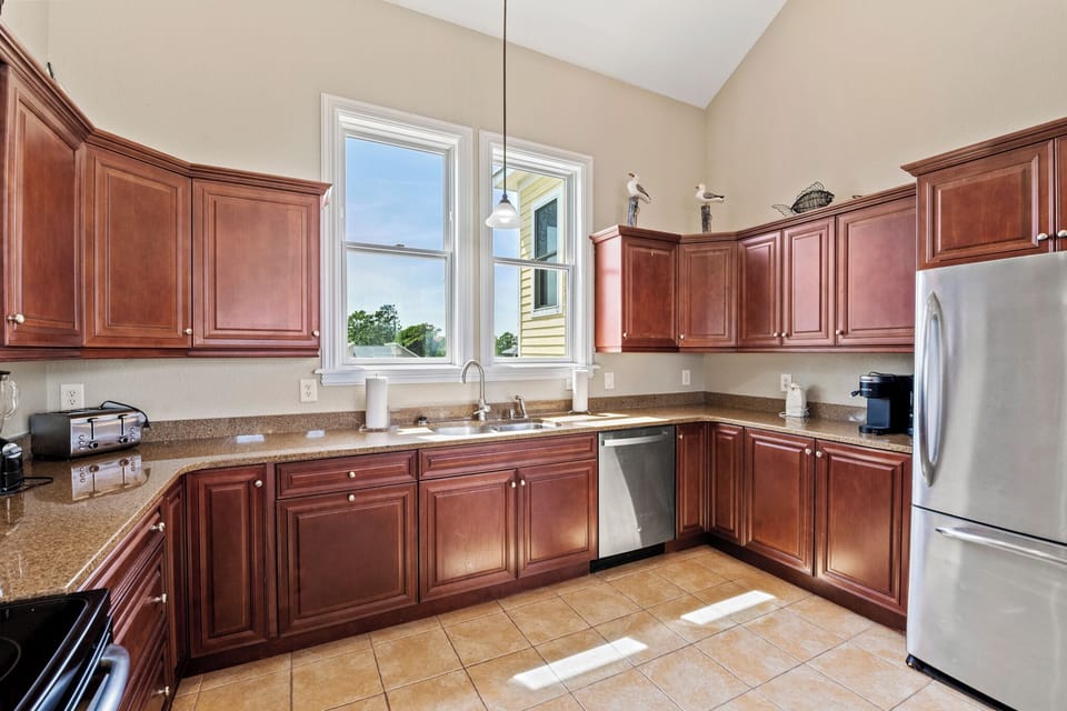 WH3063: Mi Casa Bella - Ocean | Top Level Kitchen