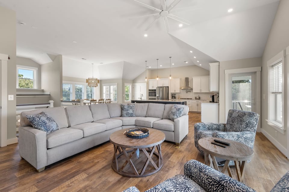 CC287: Go With The Flow | Top Level Living Area