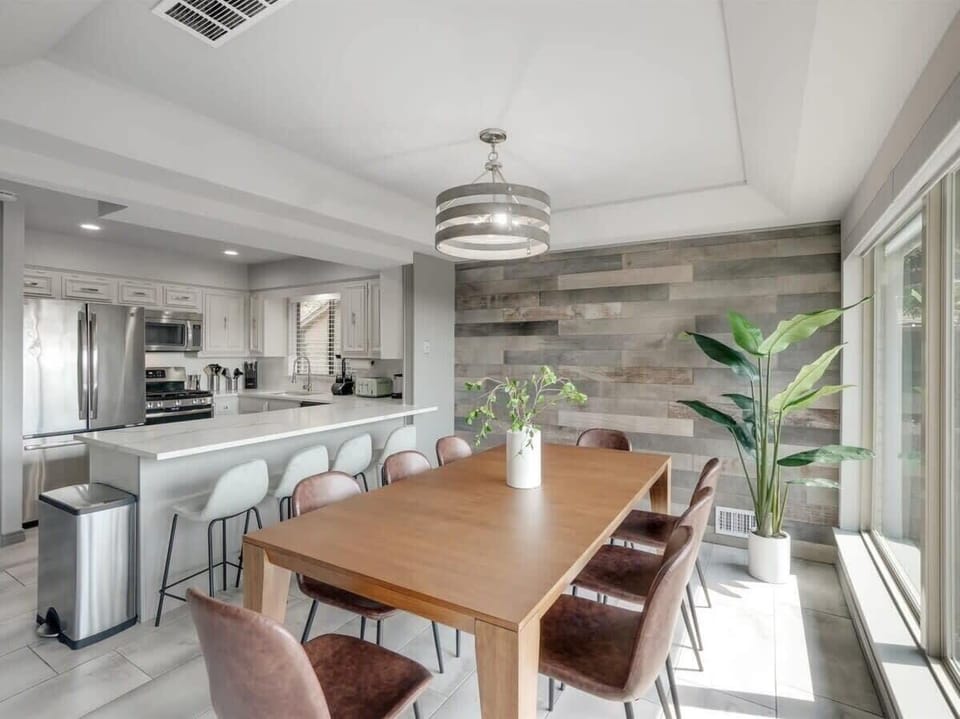 We know life can get hectic so we’ve taken the time to create a dedicated dining space for you to slow down and enjoy the simple things in life!