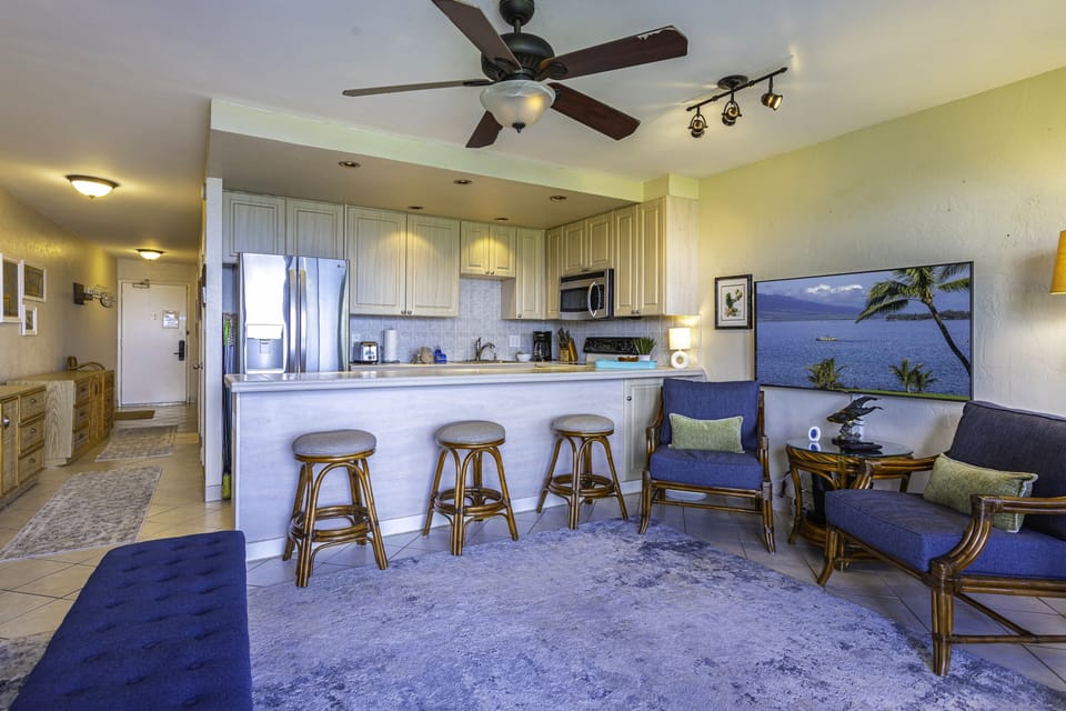 Condo, 1 Bedroom | Private kitchen | Coffee/tea maker, fridge, oven, toaster