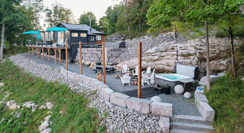 Rideau lakes vacation rental gecieve opinicon private hot tub