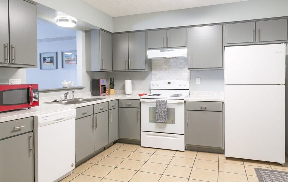 full size kitchen