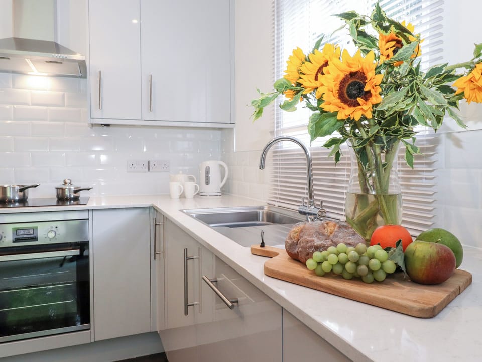 Fridge, dishwasher, electric kettle, toaster
