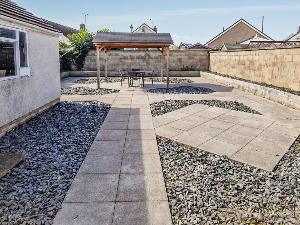 Patio | Gwynfa, Rhyl