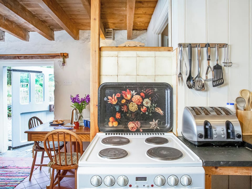 Kitchen | Hallowarren Barn, Helston & The Lizard