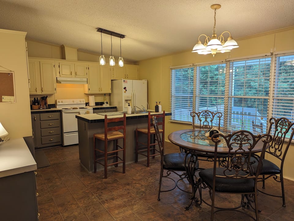 Plenty of space for lunches, snacks, and shared meals.