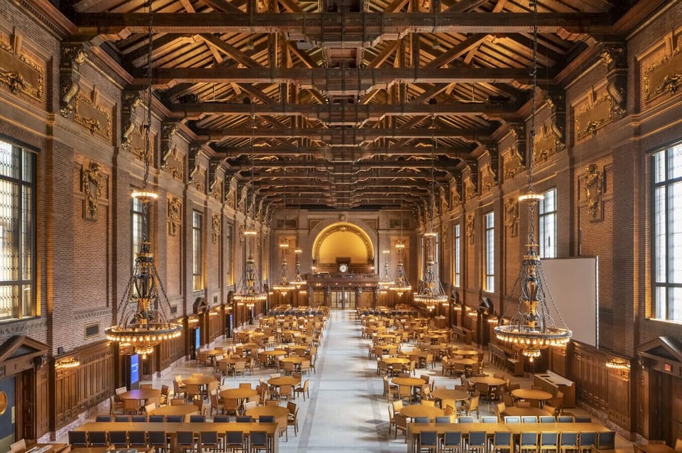 Downtown New Haven Vacation Rental Near Yale – Admire the historic Yale architecture just steps from your apartment, immersing yourself in the university’s rich heritage.