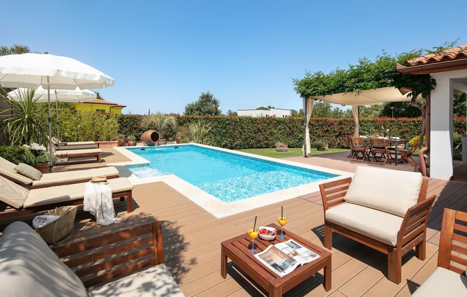 pool
