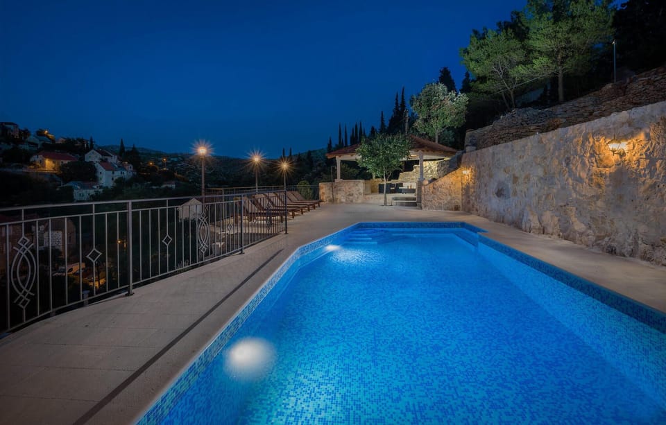 pool