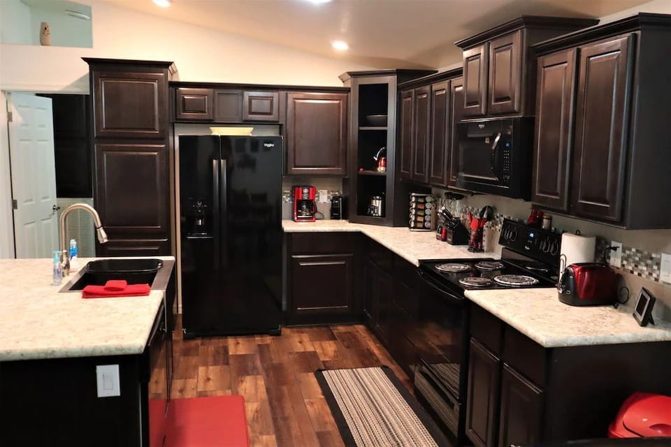 Plenty of prep space, large and small appliances and dishwasher
