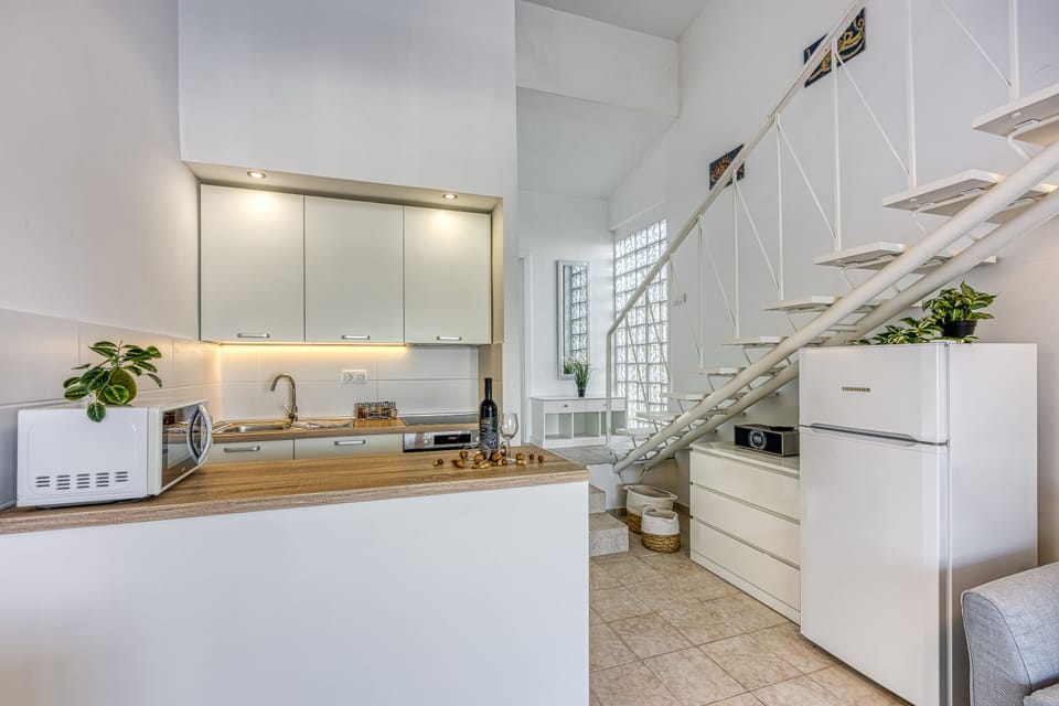 Kitchen and dining area