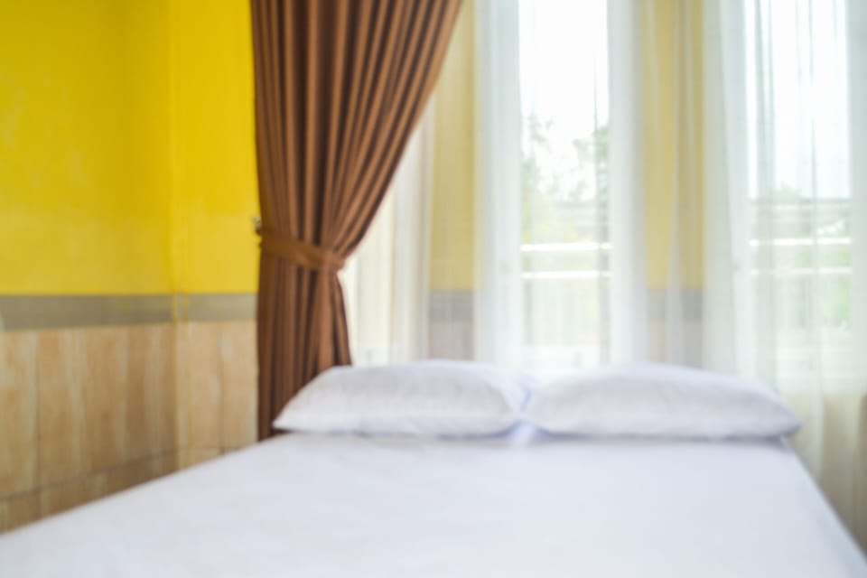 Double Room | WiFi (free), bed sheets