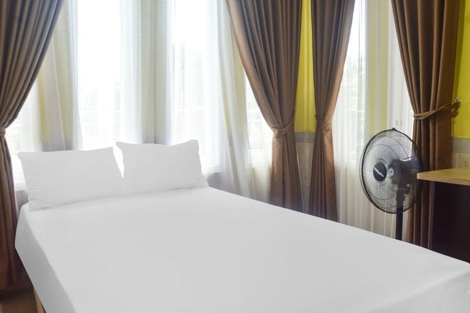 Single Room | WiFi (free), bed sheets