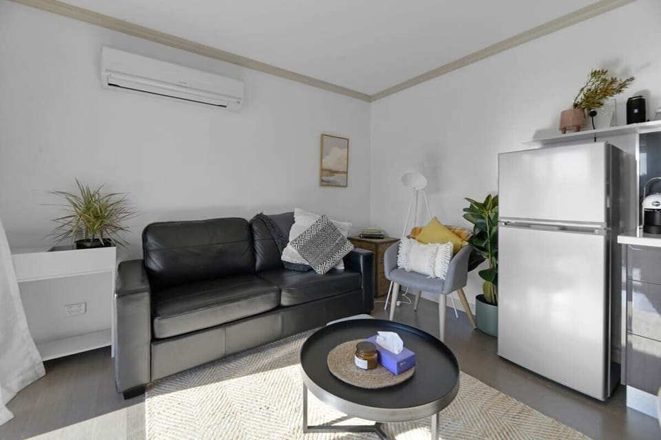 Kitchen/Dining/Lounge