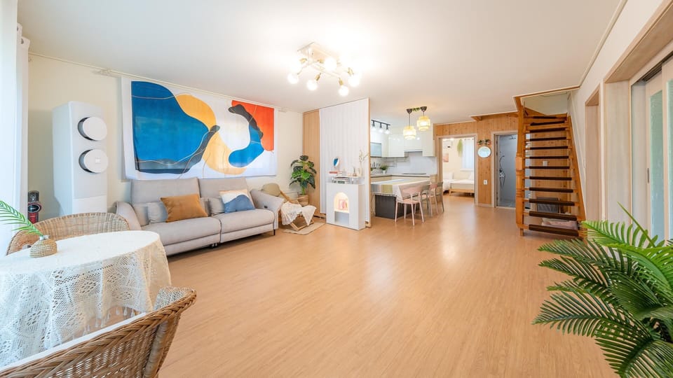 Basic Room, 2 Bedrooms (dokchae) | 2 bedrooms, free WiFi