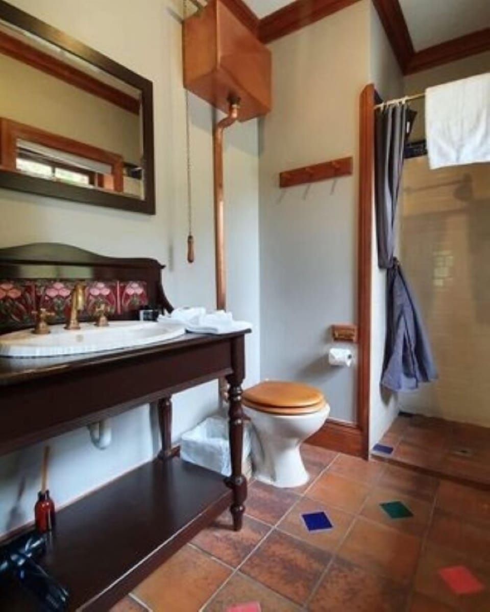 Standard Double Room | Bathroom | Shower, hair dryer, towels, soap