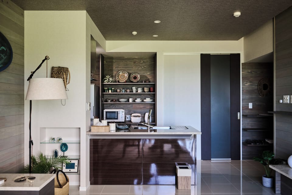 Luxury Condo | Private kitchen | Electric kettle