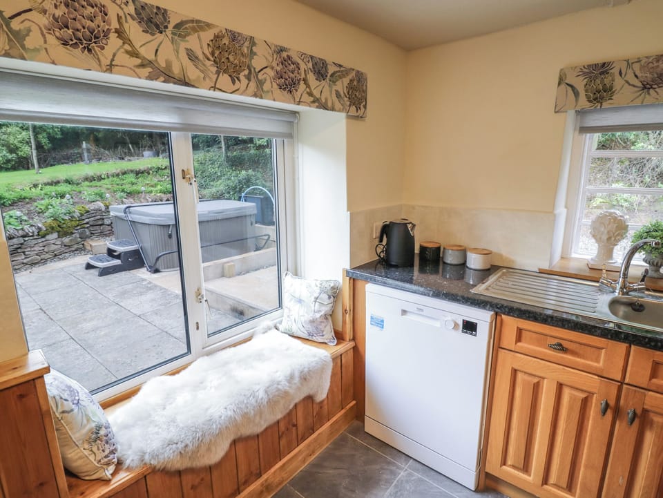 Fridge, dishwasher, electric kettle, toaster