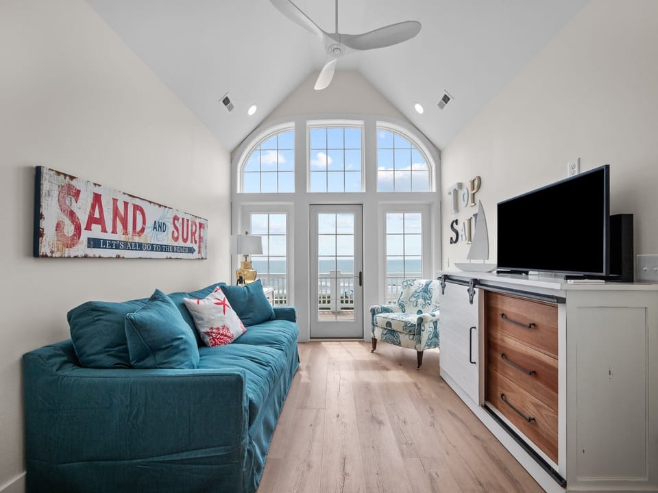 Second floor queen sleeper sofa