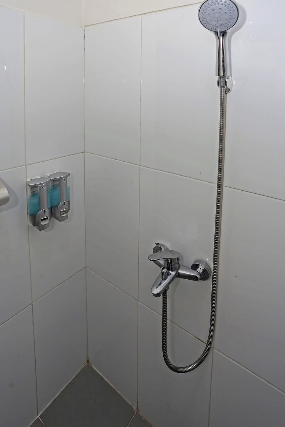 Standard Double Room | Bathroom | Shower, towels, soap