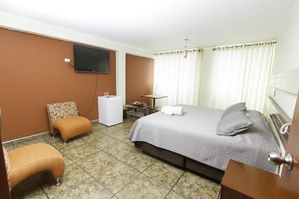 Comfort Triple Room, 1 Bedroom | Minibar, soundproofing, free WiFi, bed sheets