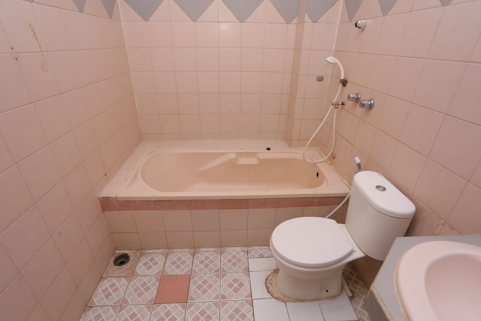Family Suite | Bathroom | Shower, soap