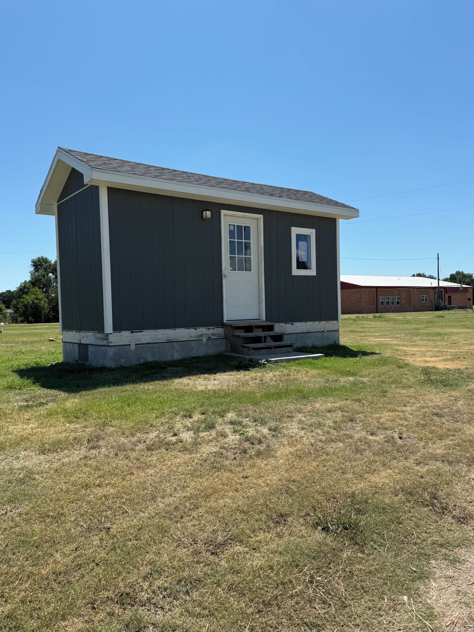 Laundromat on the same lot- open 24/7 for