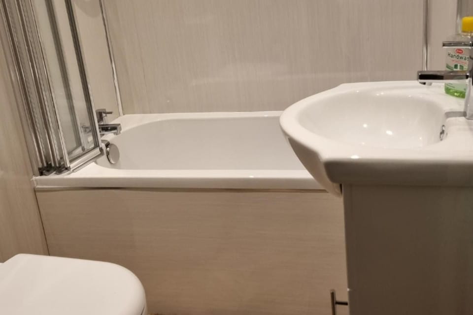 Apartment - Largs - Sleeps 4 - Pet Friendly Apartment in Scotland