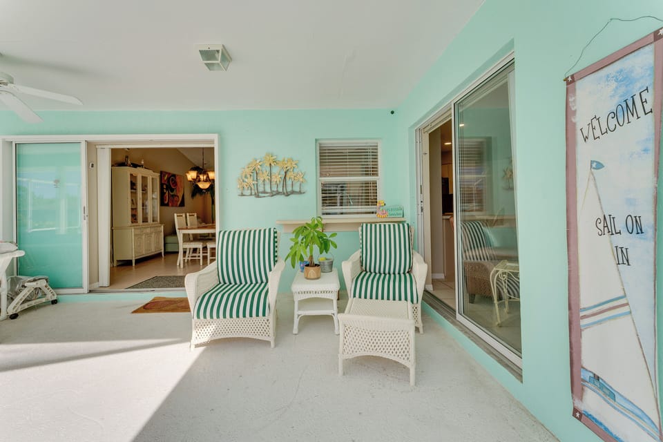 Covered Patio | Gas Grill | Outdoor Dining Area